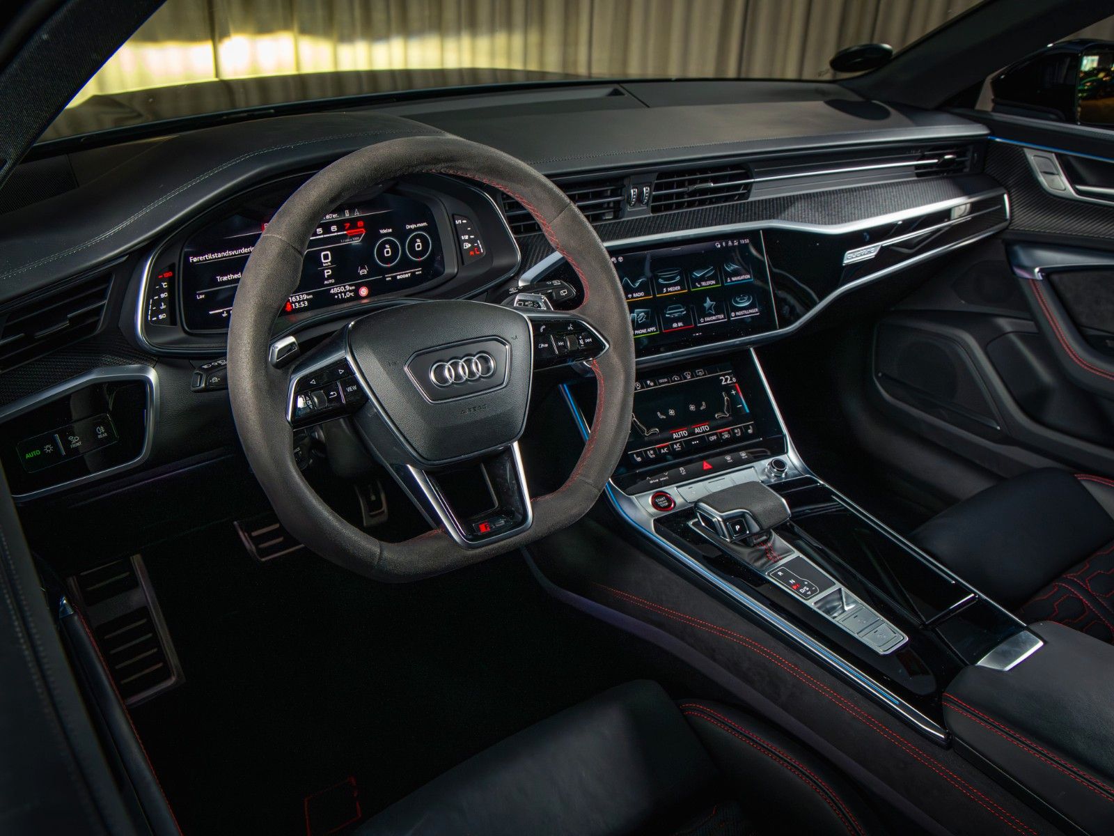 Audi RS6 Avant Performance quattro, B&O, HD, Tour, Ci