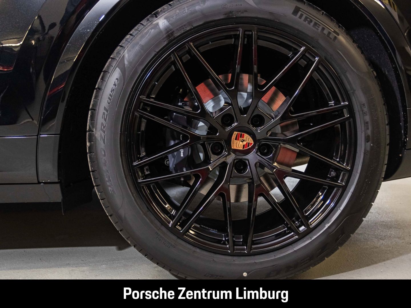 Porsche Cayenne E-Hybrid Coupe Black Edition Burmester