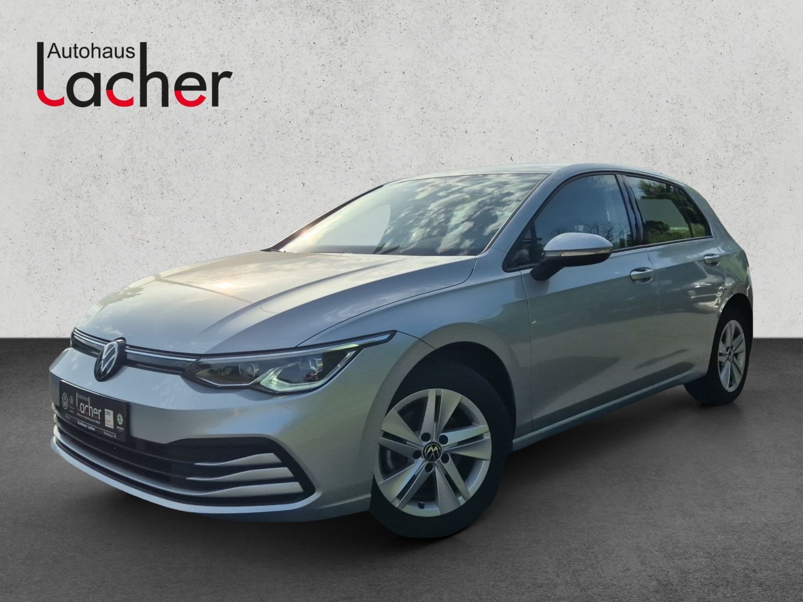 Volkswagen Golf Life 1.5 TSI - Samsaru's Car Outlet
