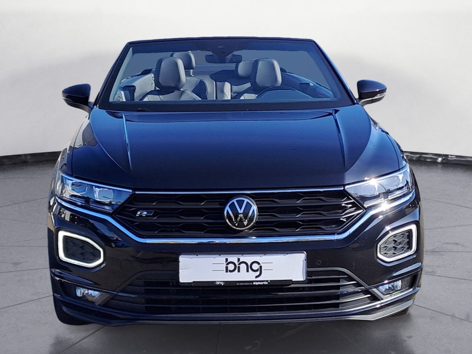 Volkswagen T-Roc R-Line - Samsaru's Car Outlet