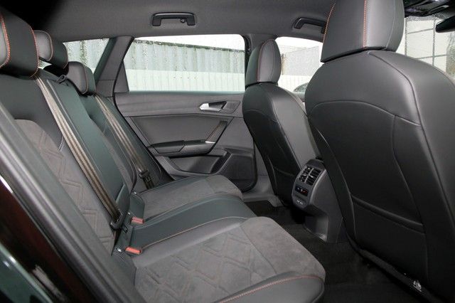 Seat Leon Sportstourer 2.0 TDI DSG 4Drive FR Plus *AL