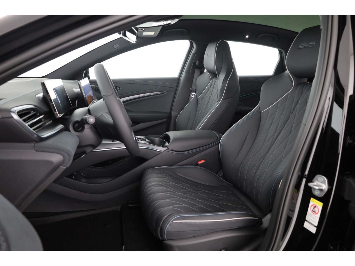 BYD Seal Comfort LP: 48.899,- /Sitzbelüftung/LED/Pan