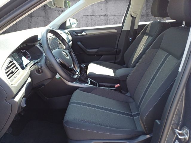 Volkswagen T-Roc 1.0 TSI Style - Samsaru's Car Outlet