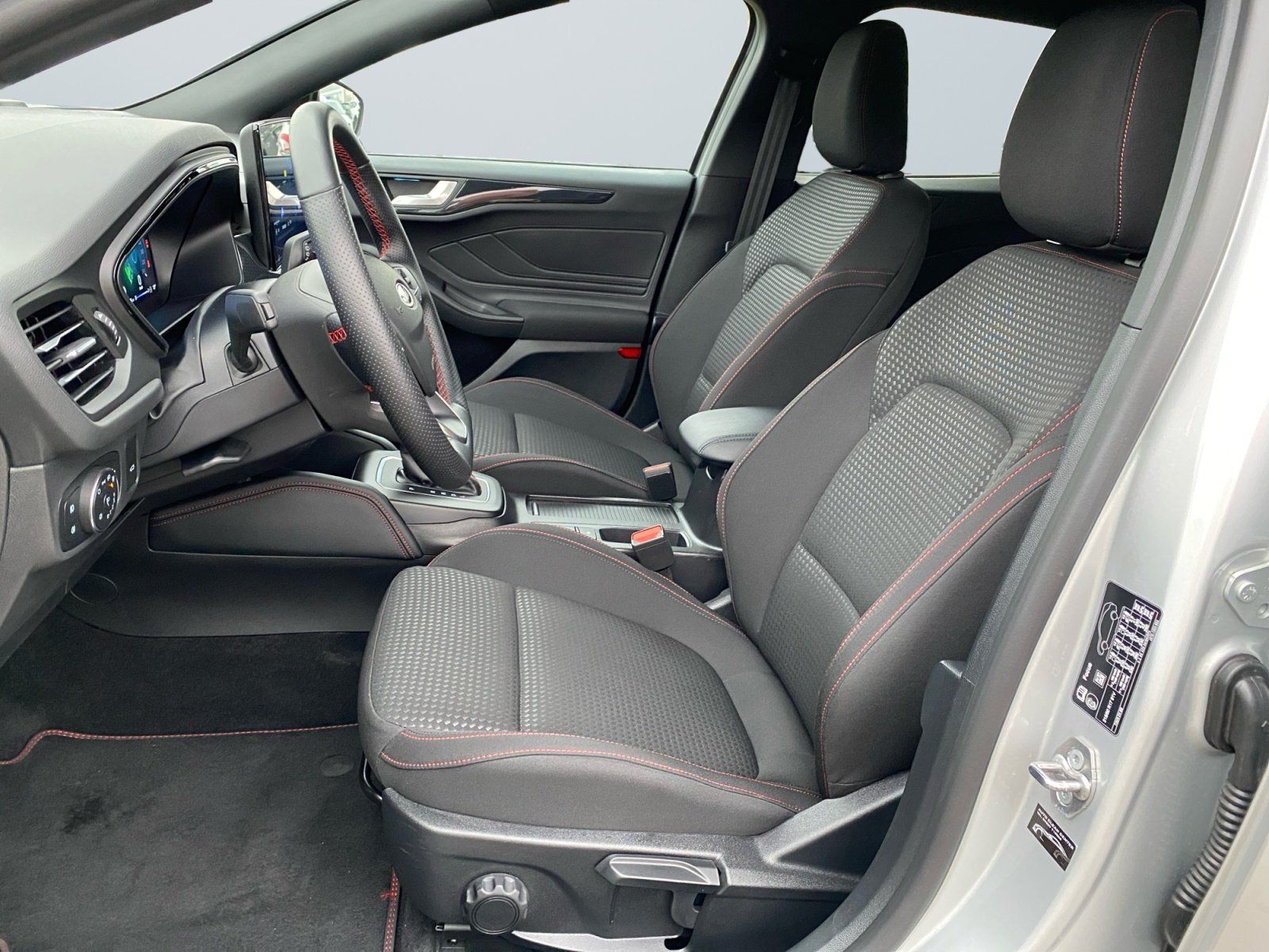 Ford Focus Turnier ST-Line X 1.0l ACC+PDC+B&O+SHZ