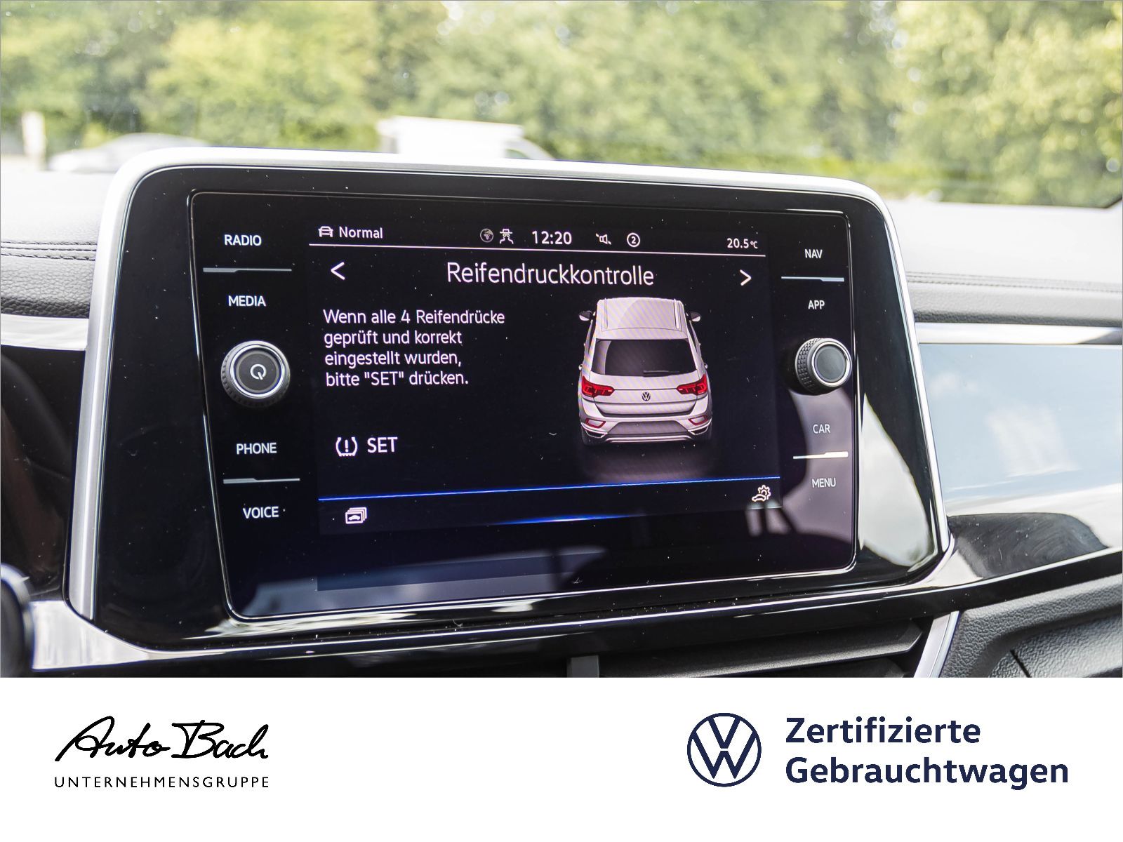 Volkswagen T-Roc 1.5 TSI R-Line - Samsaru's Car Outlet