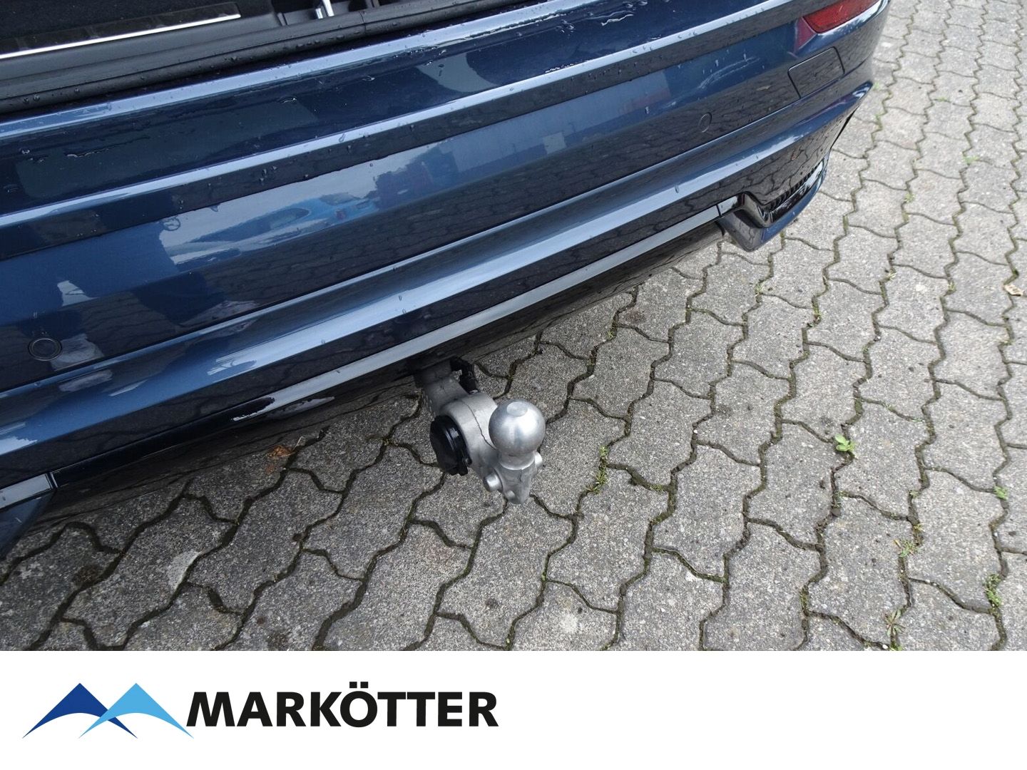 Volvo XC60 B4 AWD Ultimate Dark - Samsaru's Car Outlet