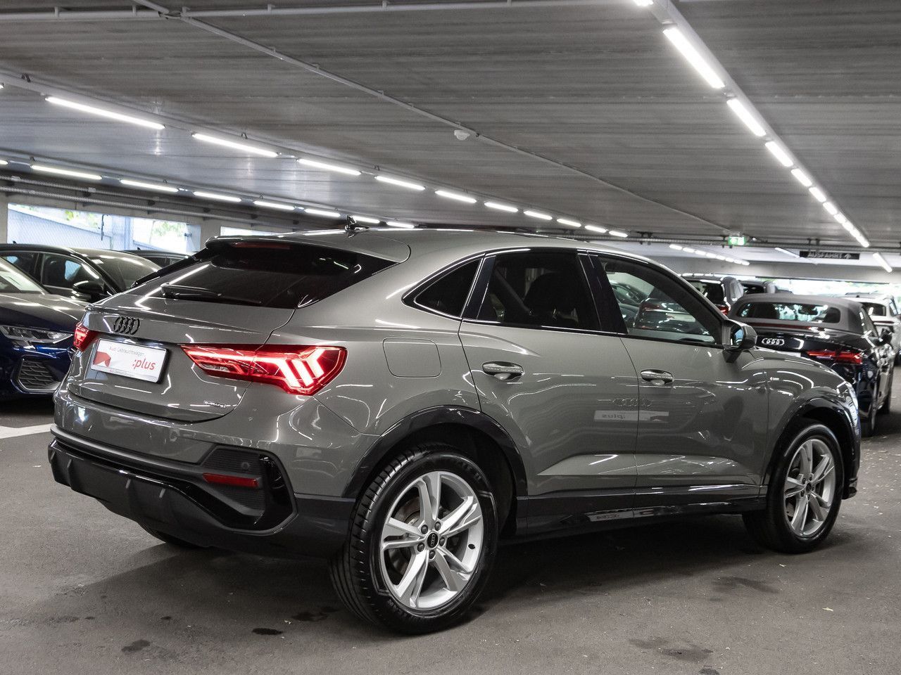 Audi Q3 Sportback 40 TFSI quattro S line Kamera AHK