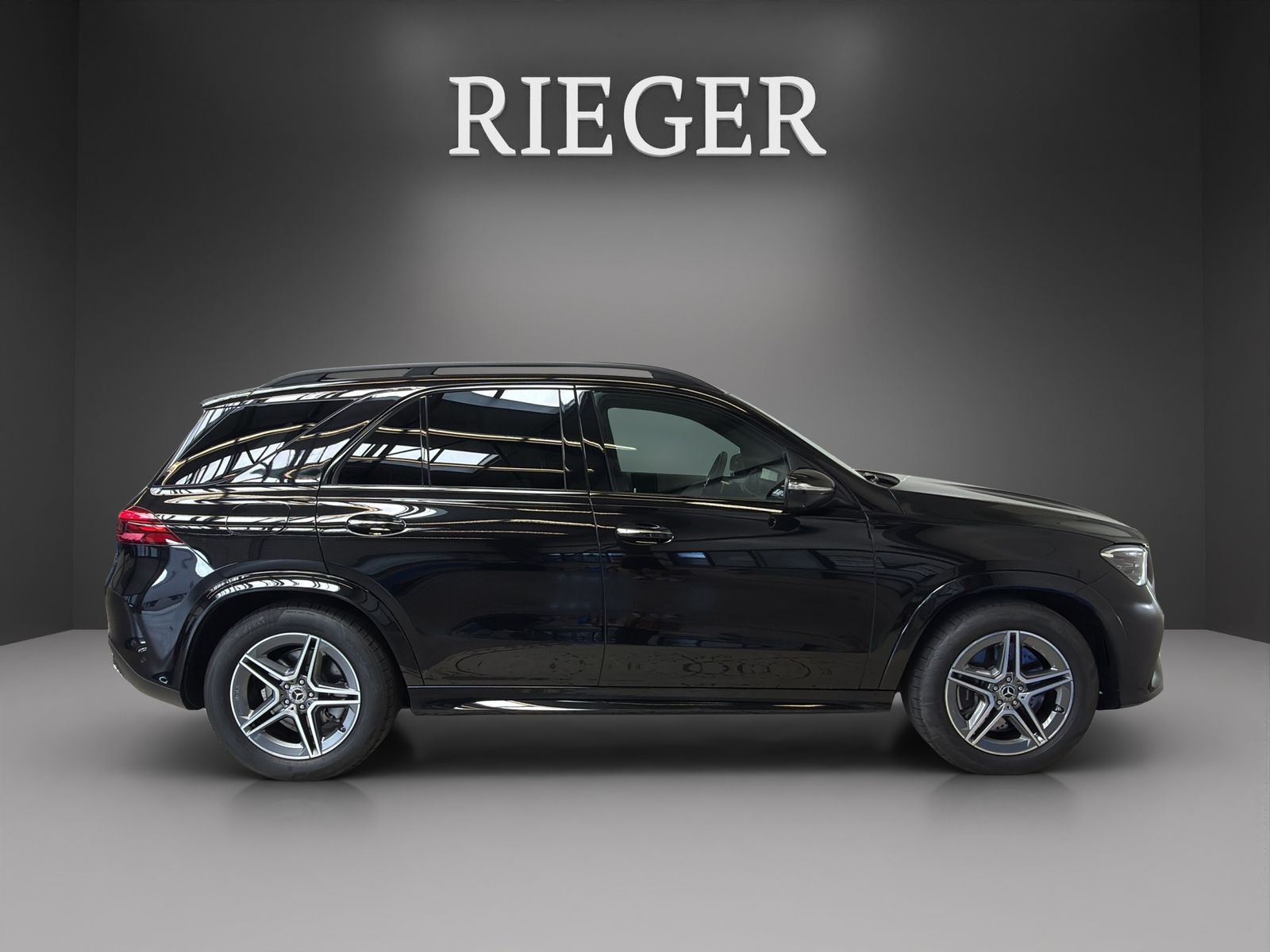 Mercedes-Benz GLE 450 d 4M AMG*AHK*Pano*MEMORY*HUD*Airmatic*++