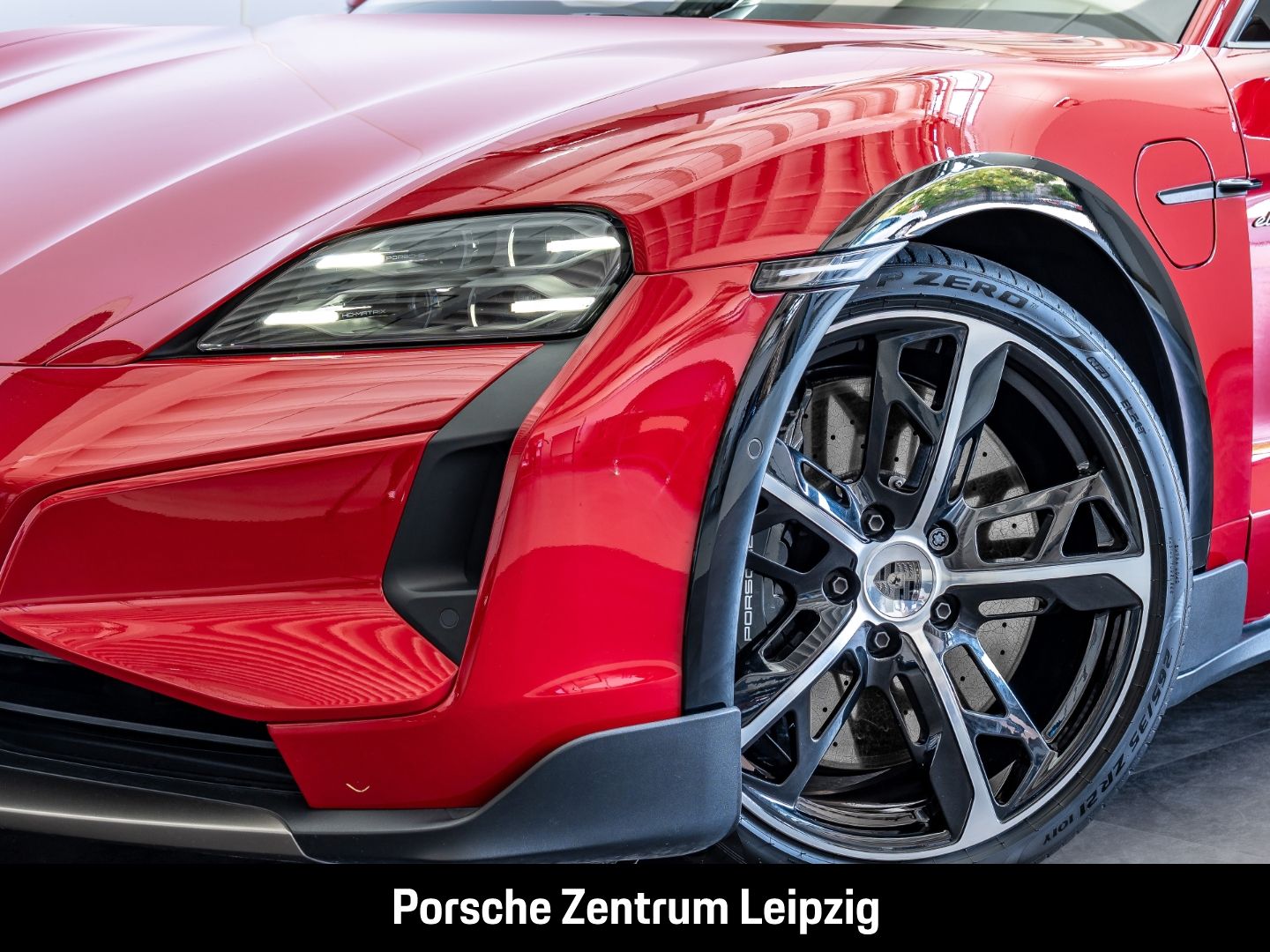 Porsche Taycan Turbo S Cross Turismo Burmester PCCB