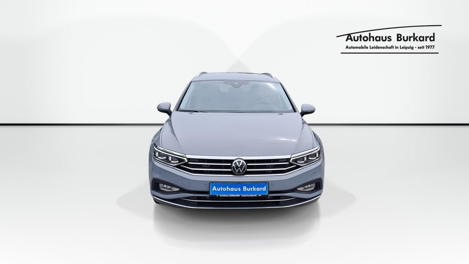 Volkswagen Passat Elegance 2.0 TDI+200PS+4M+Navi+RFK+Standh