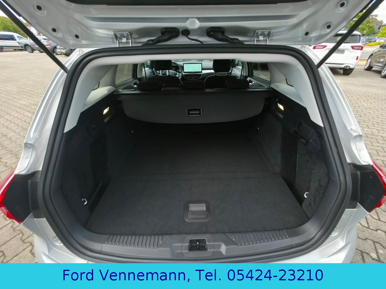 Ford Focus 1.0 EB Turnier Titanium X*iACC*TWA*4J.FGS*