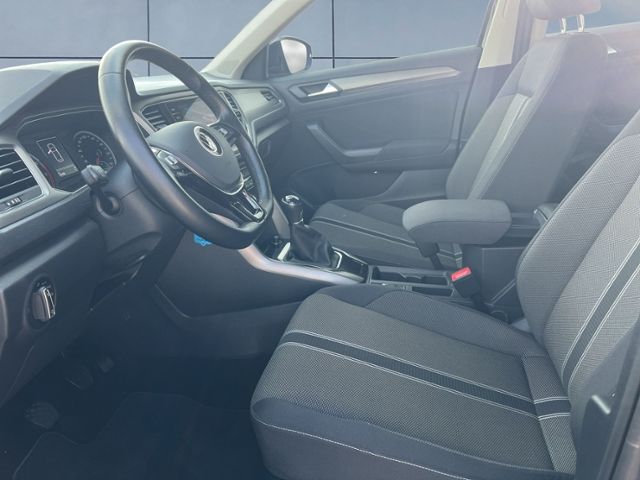 Volkswagen T-Roc 1.0 TSI Style - Samsaru's Car Outlet