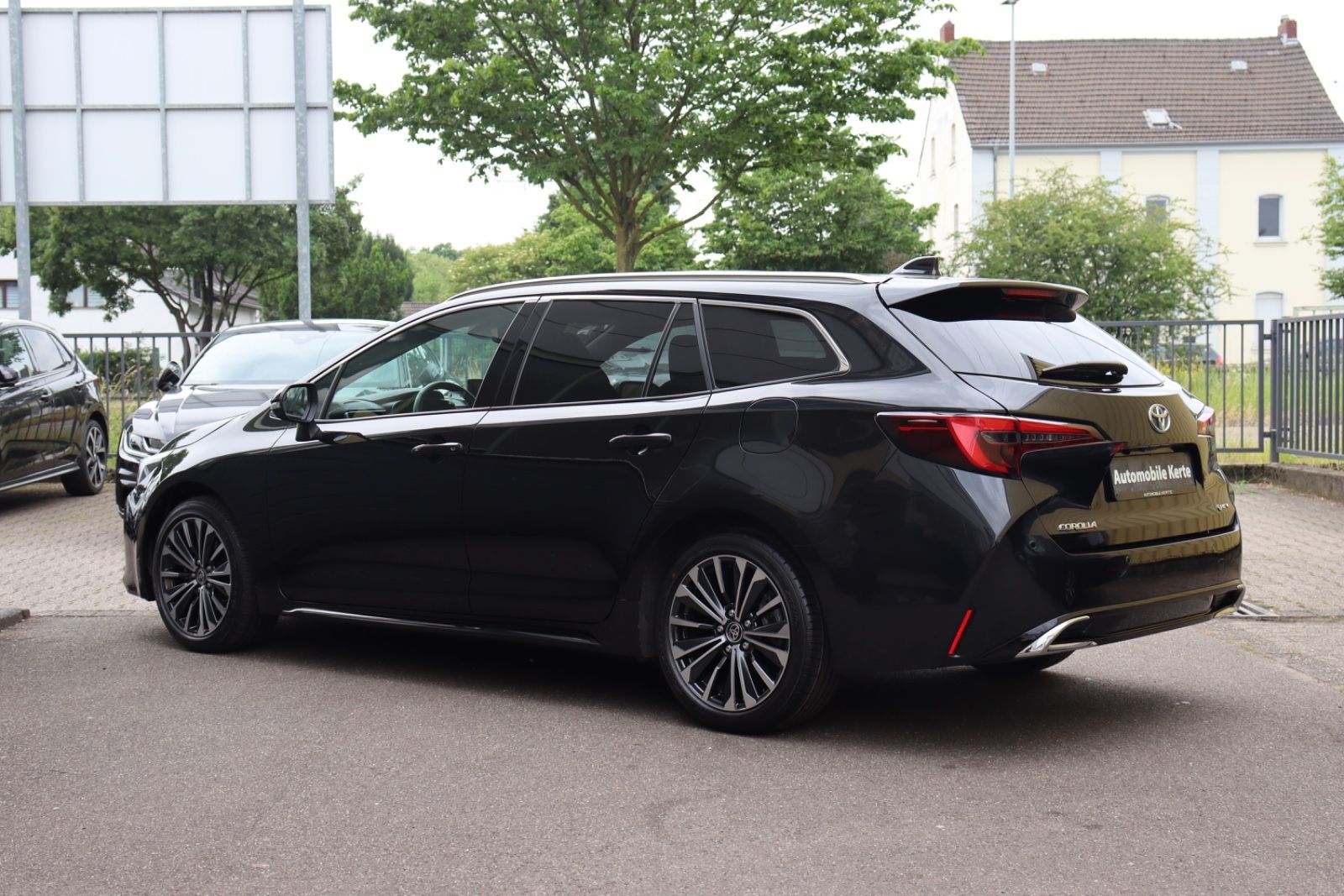 Toyota Corolla Touring Sports Hybrid Team D 1. Hand