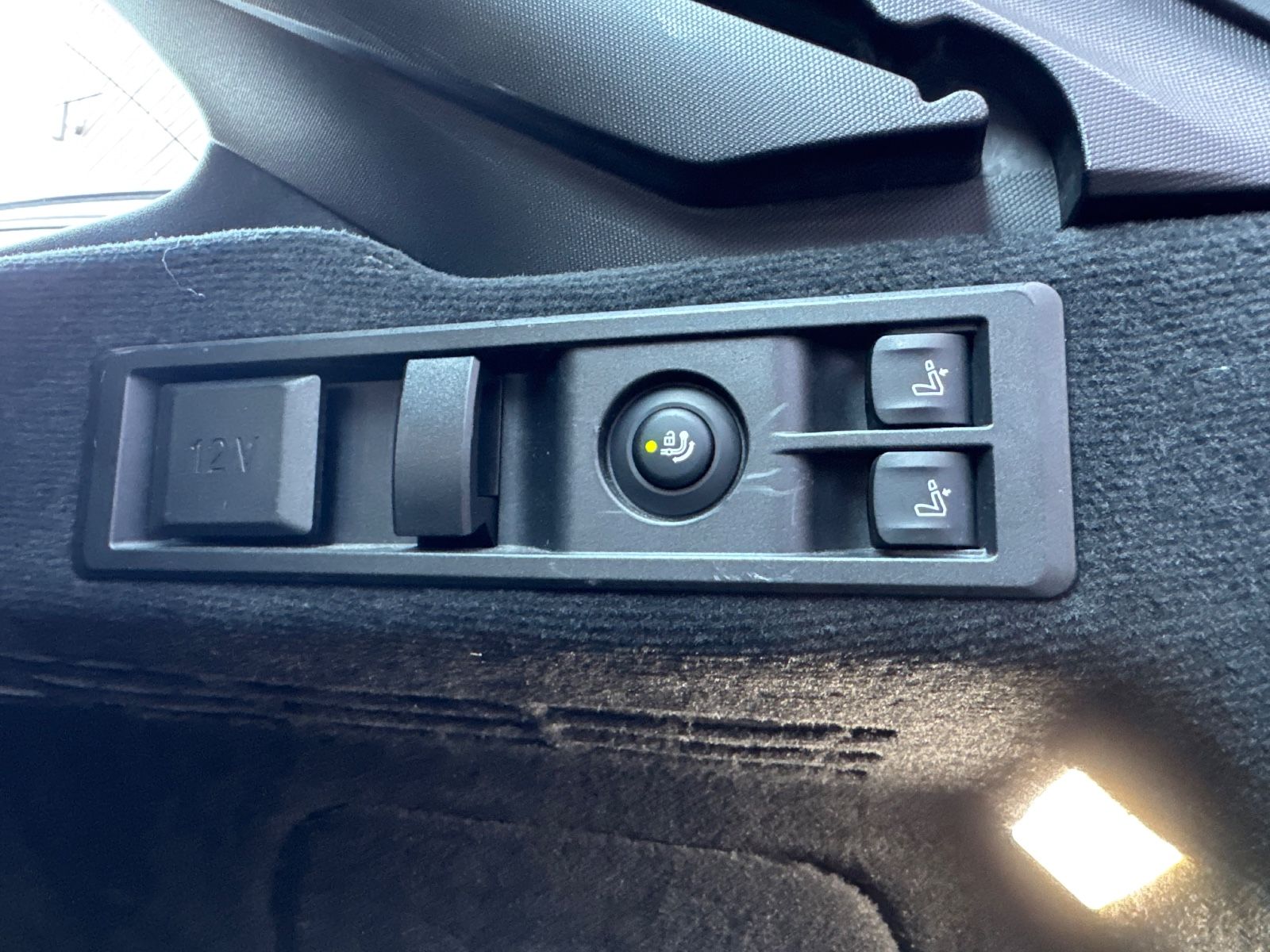 BMW 320d T xDrive M Sport Innovation AHK HUD 360 19"