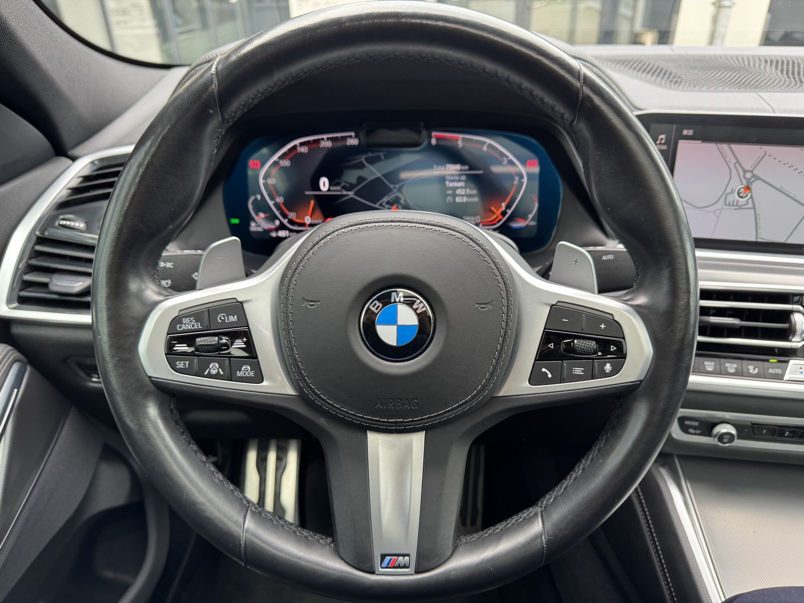 BMW X6 xDrive30d M Sport AHK PANO LASER Sitzklima