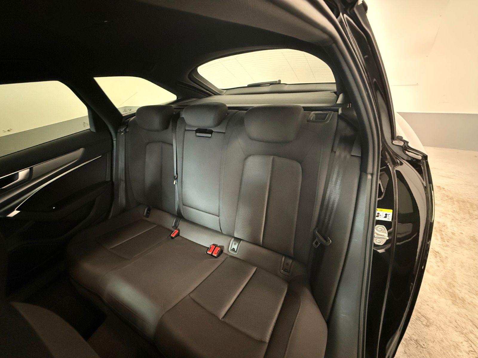 Audi A6 Avant 50 TDI quattro S-Line - Samsaru's Car Outlet
