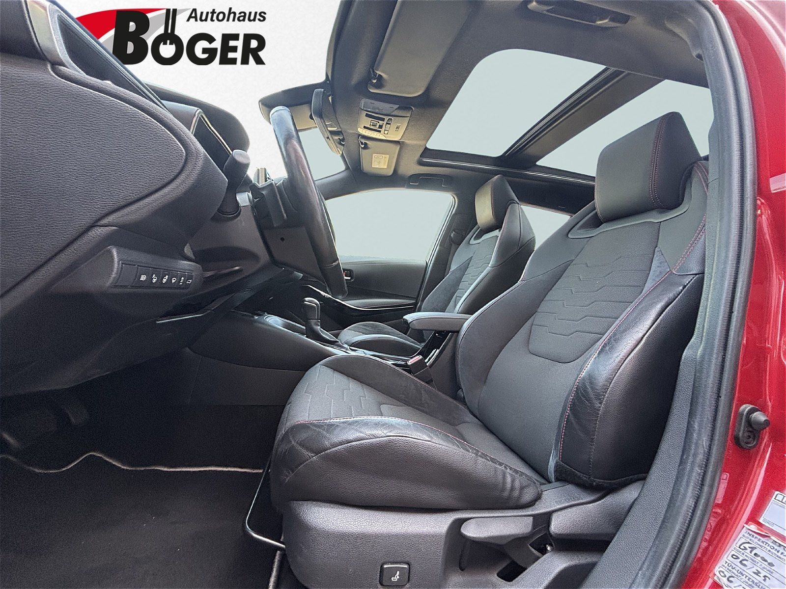 Toyota Corolla Touring Sports Hybrid Lounge - Samsaru's Car Outlet