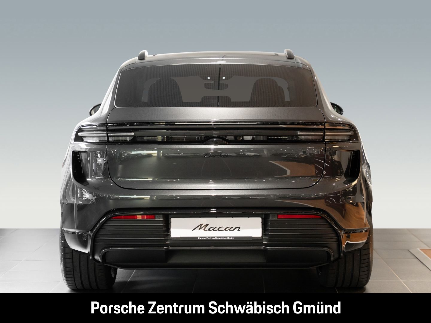 Porsche Macan Turbo BOSE Luftfederung Panoramadach LED