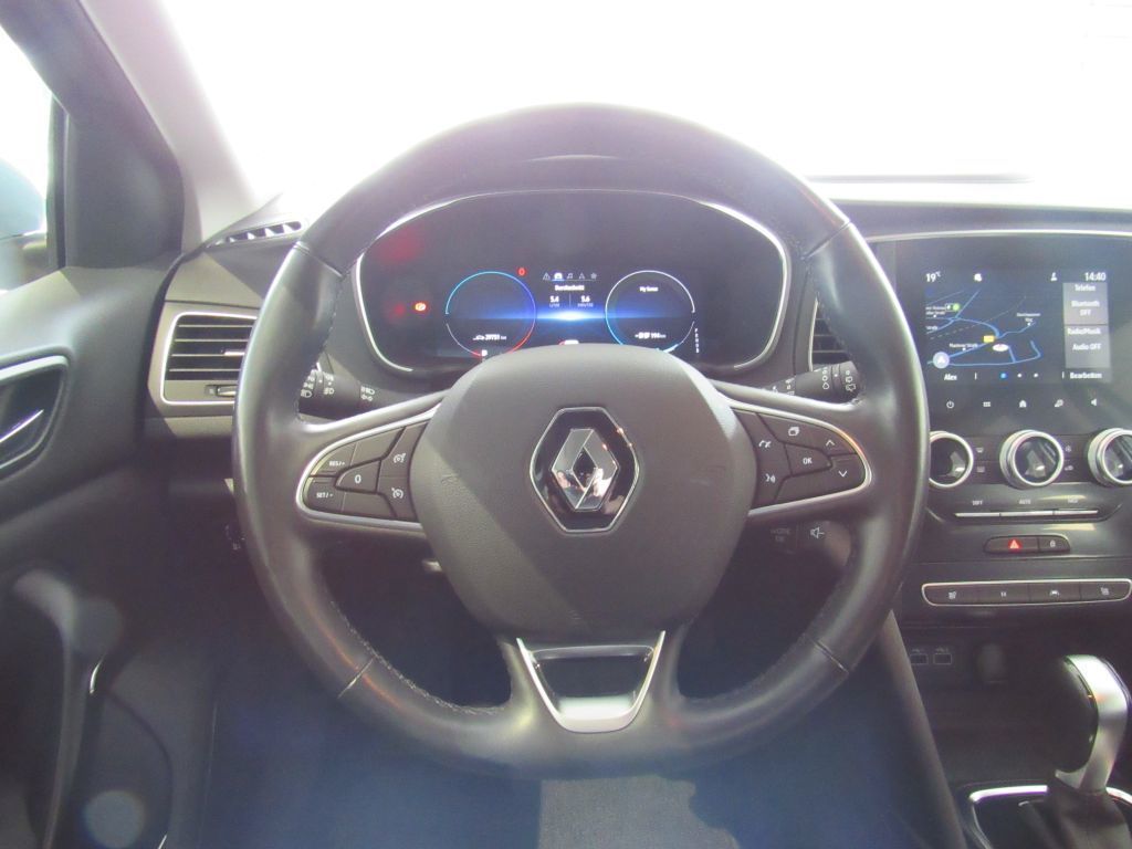 Renault Megane Grandtour ZEN E-TECH Plug-in - Samsaru's Car Outlet