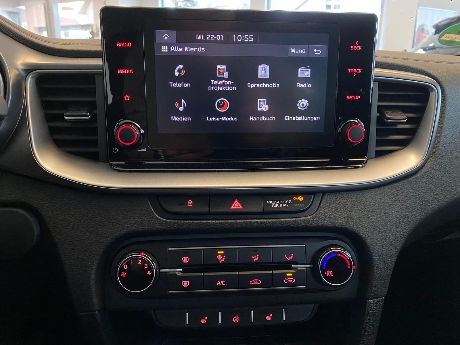Kia Ceed - Samsaru's Car Outlet