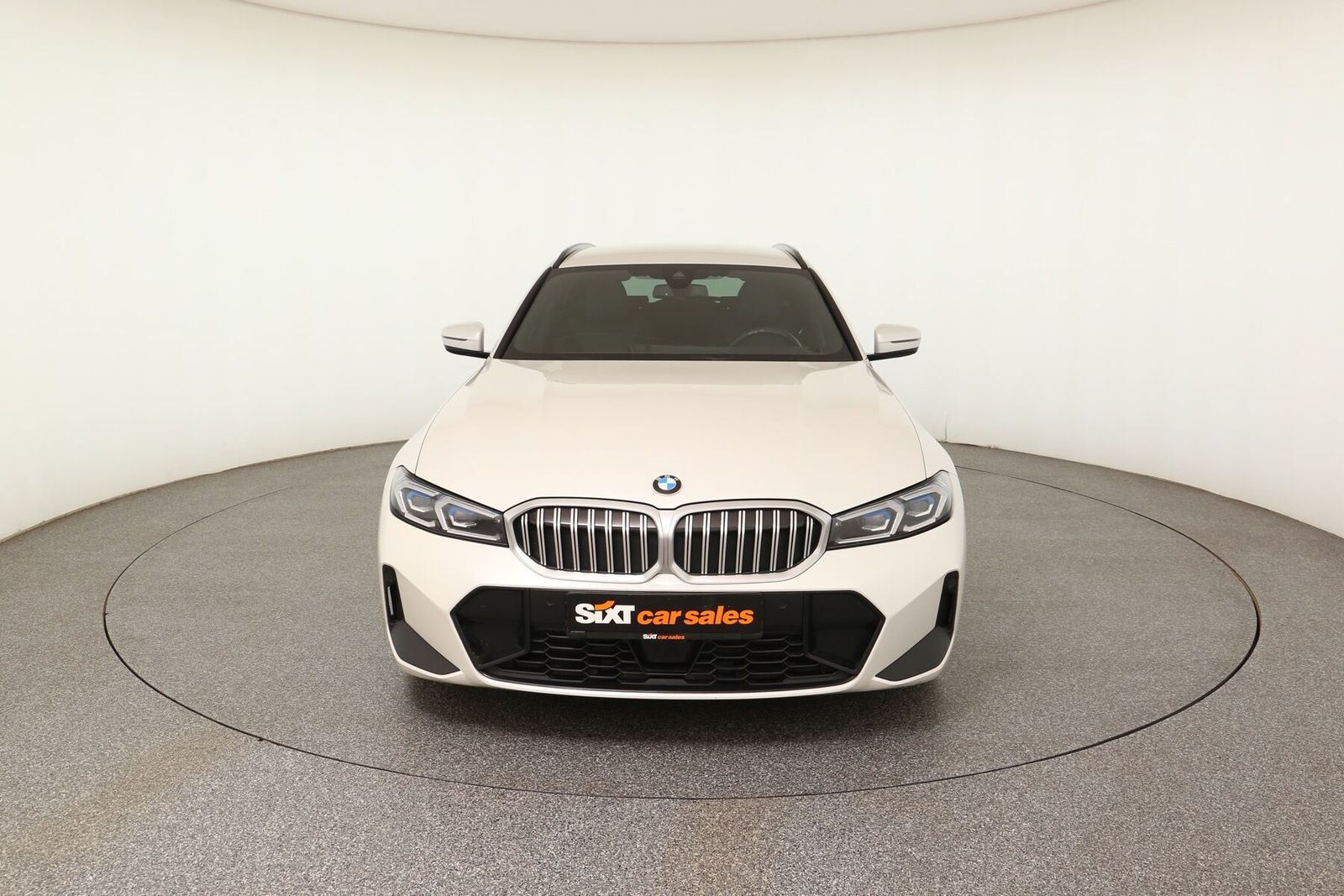 BMW 320i M Sport - Samsaru's Car Outlet