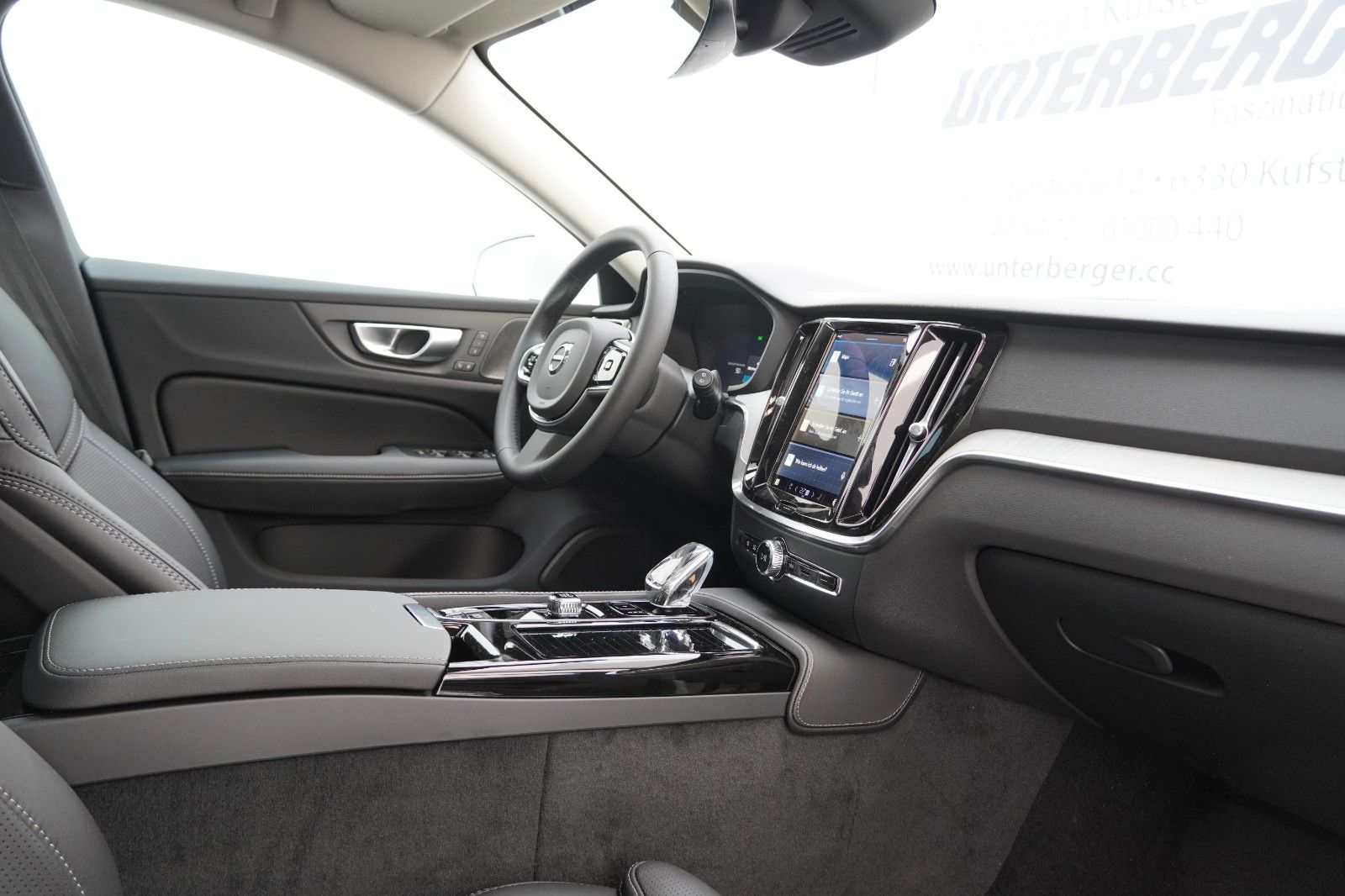 Volvo V60 Kombi Plus Bright Recharge Plug-In Hybrid AW