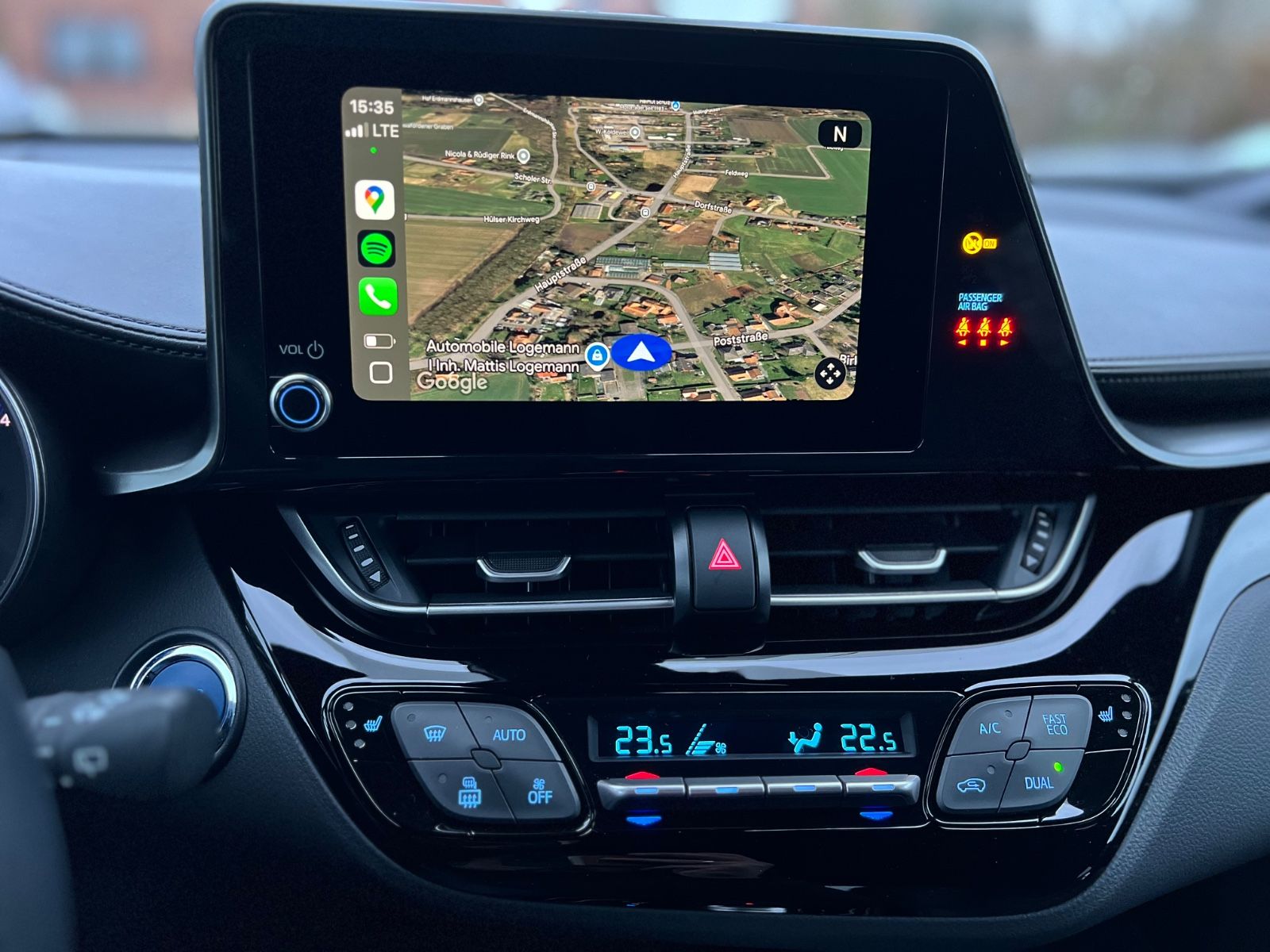 Toyota C-HR 2.0 Hybrid - Samsaru's Car Outlet