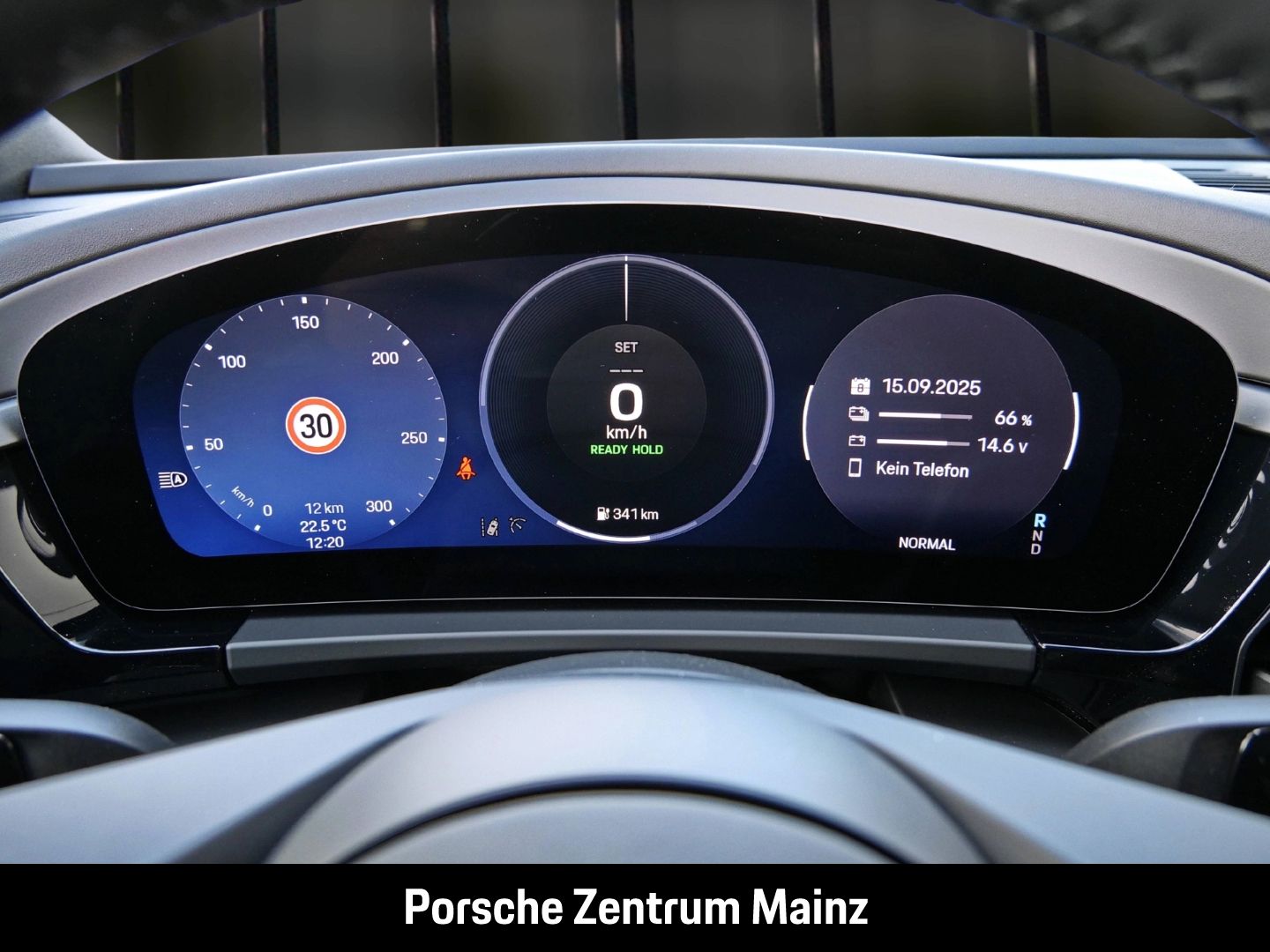 Porsche Macan 4 LED-Matrix Abstandstempomat Luftfederung