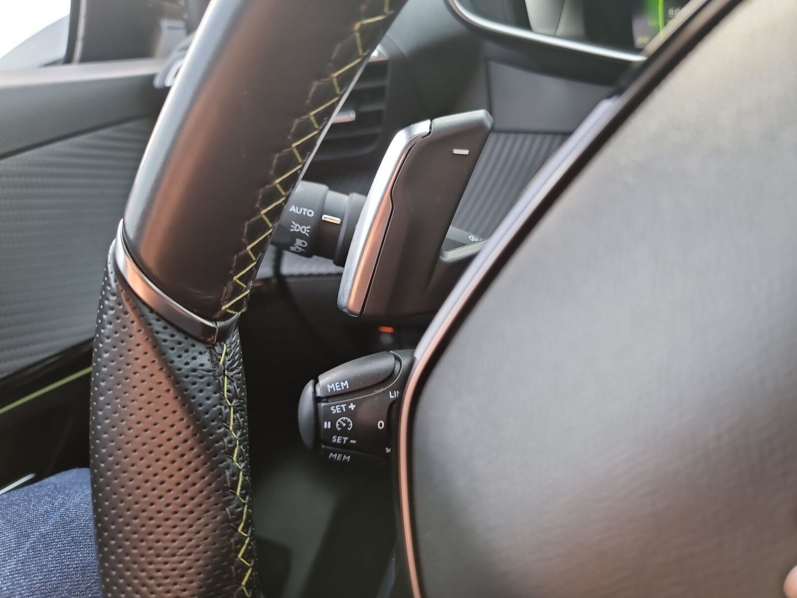 Peugeot 208 GT - Samsaru's Car Outlet