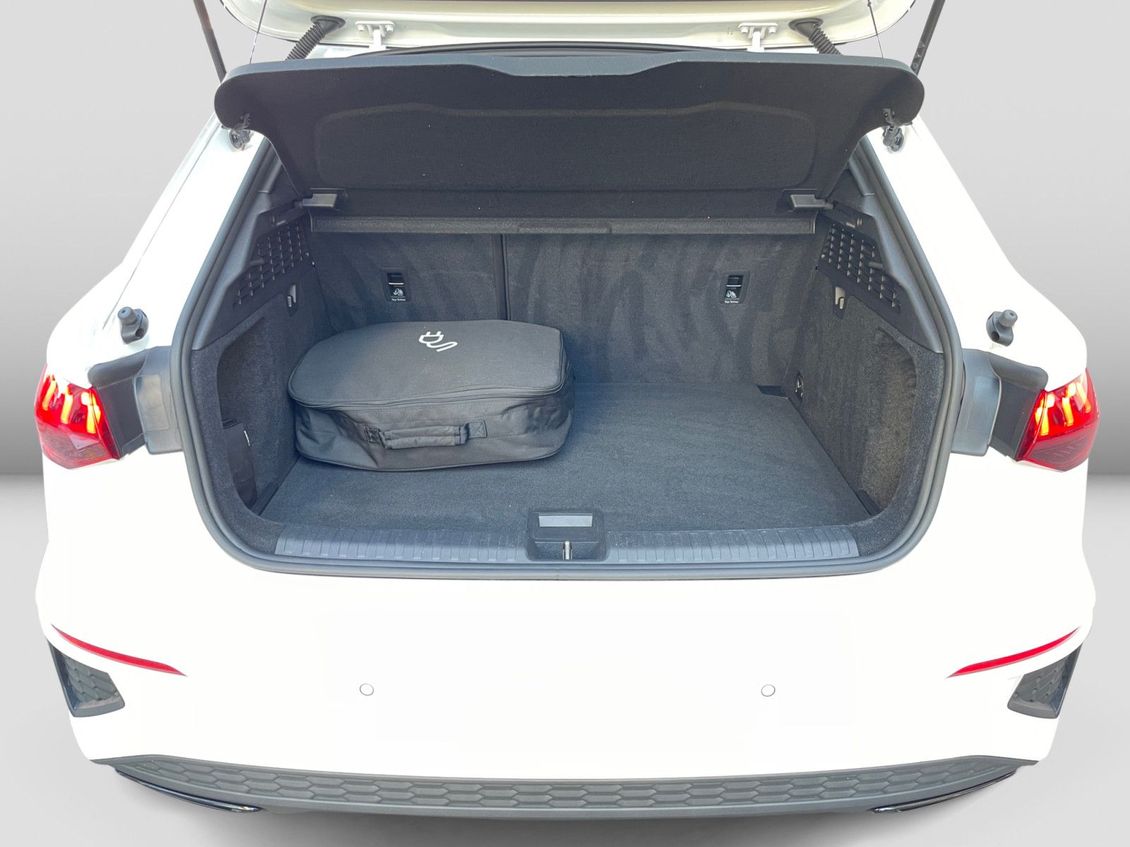 Audi A3 Sportback 40TFSIe S-trc S-line - Samsaru's Car Outlet