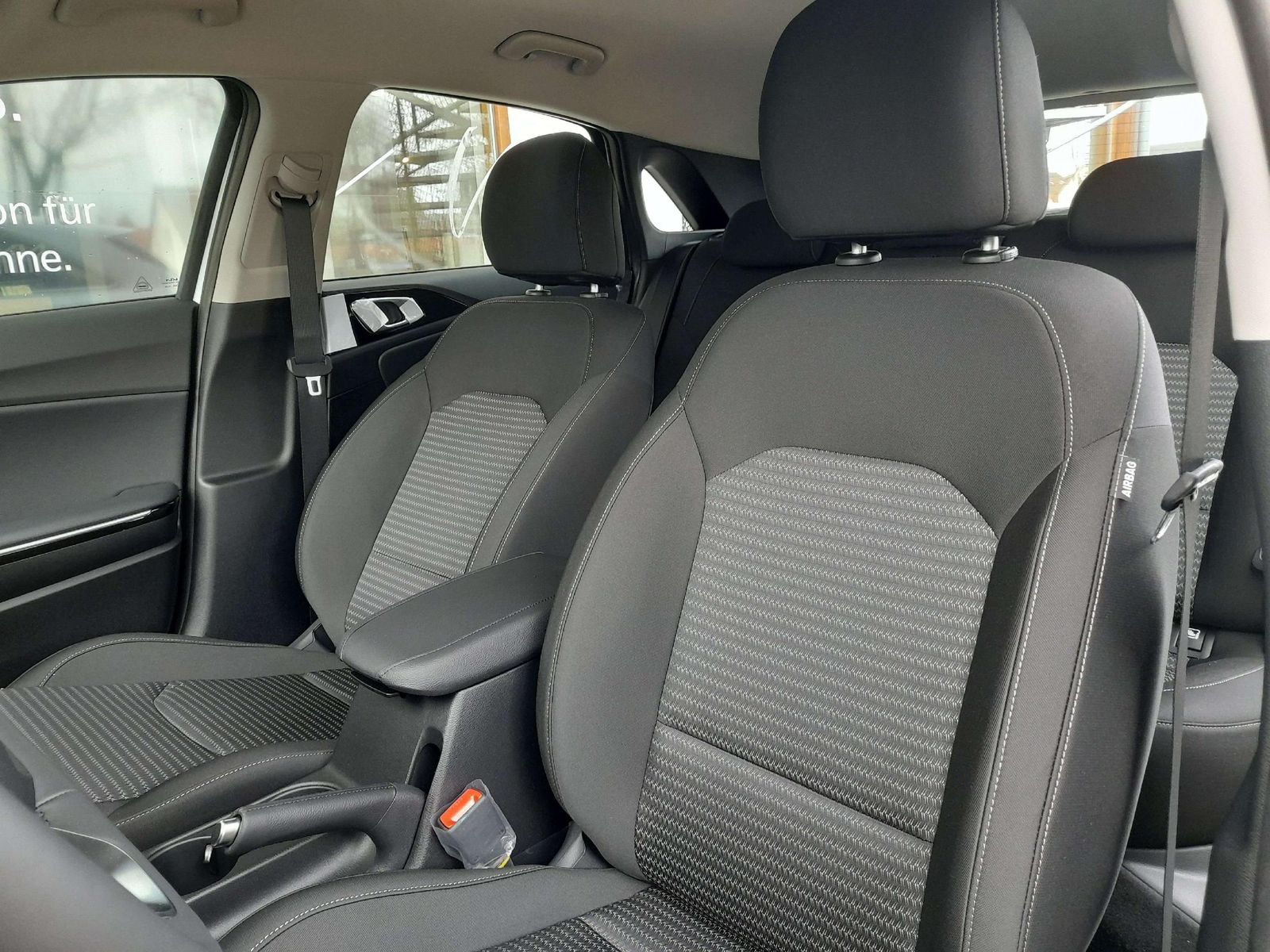 Kia Ceed Vision - Samsaru's Car Outlet