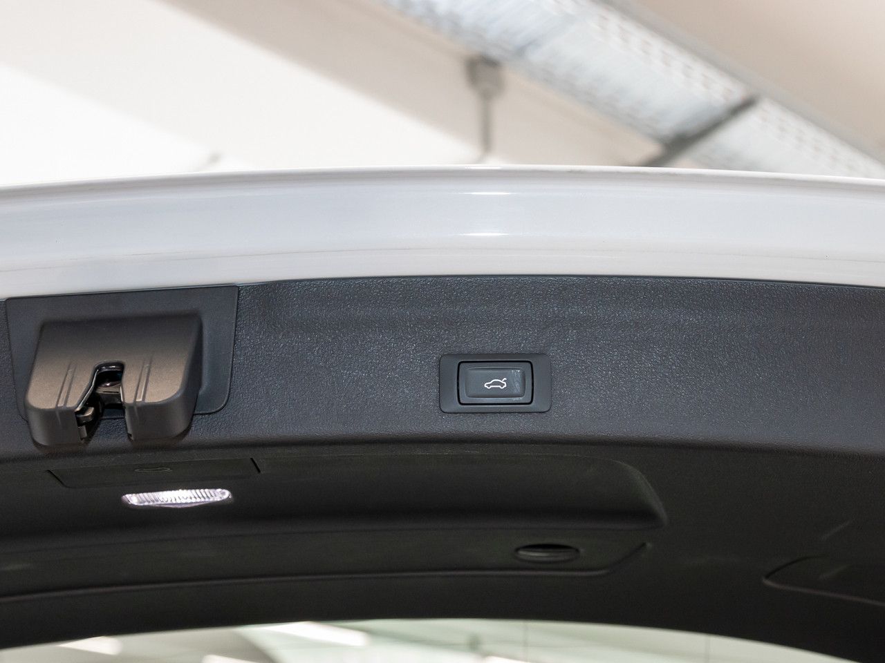 Audi A6 Avant 40 TDI quattro S tronic - Samsaru's Car Outlet