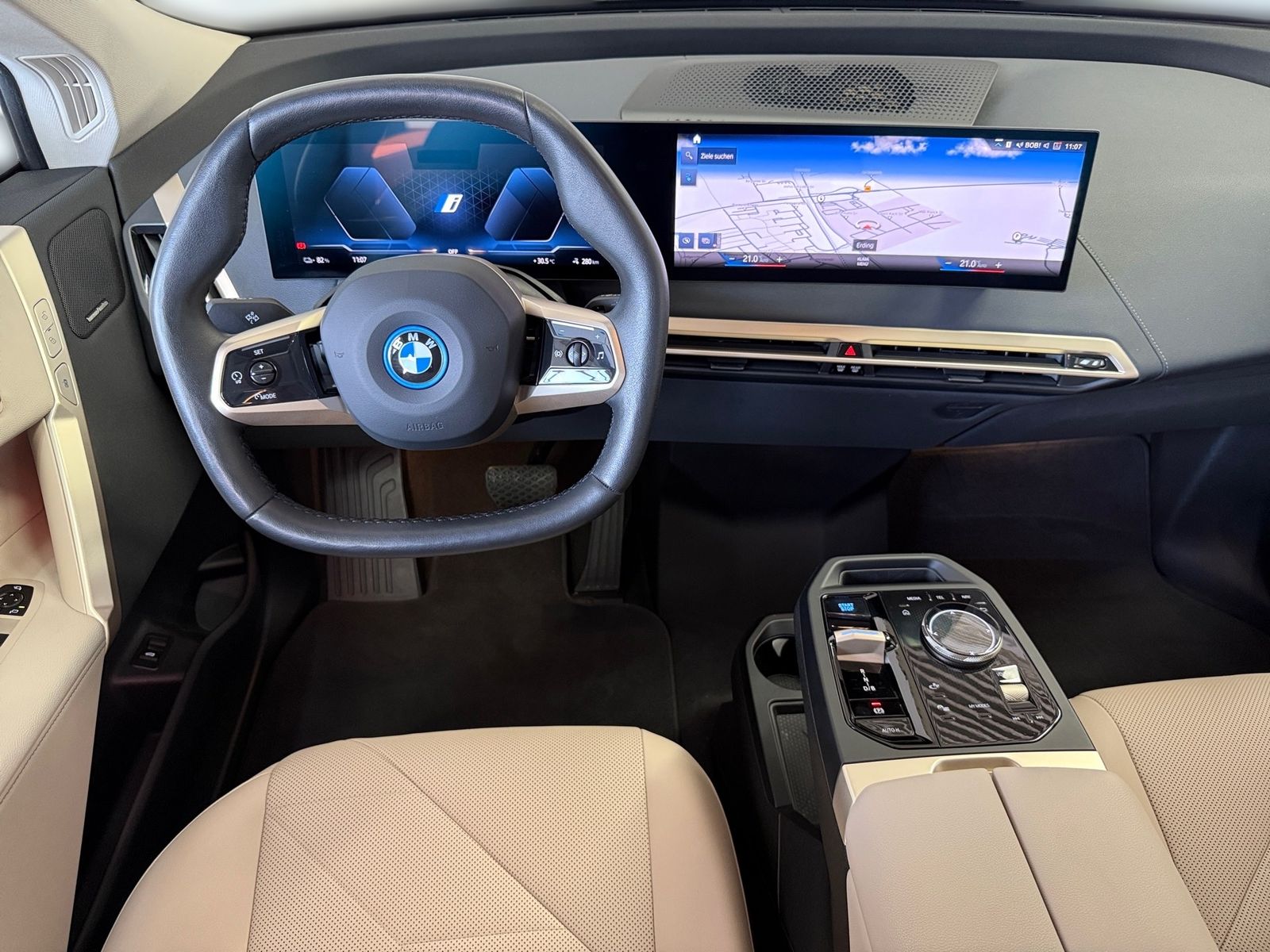 BMW iX40xDrive*LED*ACC*360*H&K*Leder*Atelier oyster*