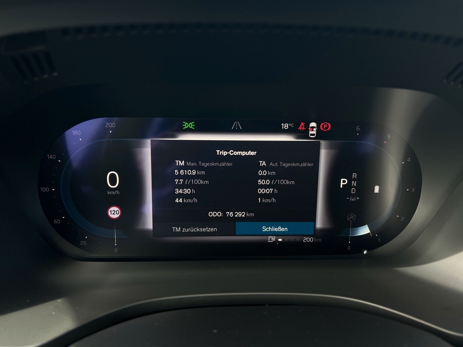 Volvo XC60 B4 Momentum Pro Geartronic AWD - Samsaru's Car Outlet