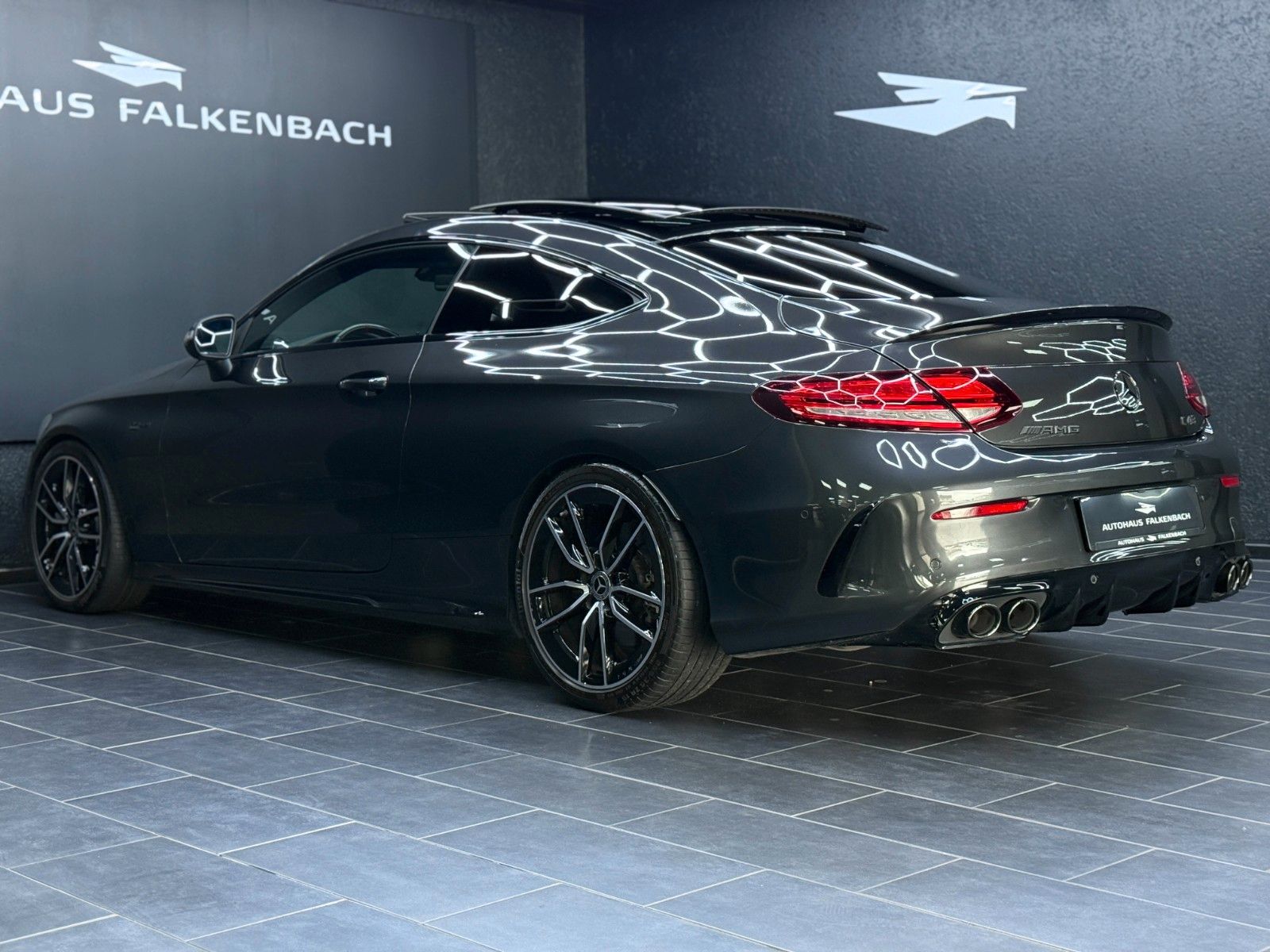 Mercedes-Benz C43 COUPE AMG - Samsaru's Car Outlet
