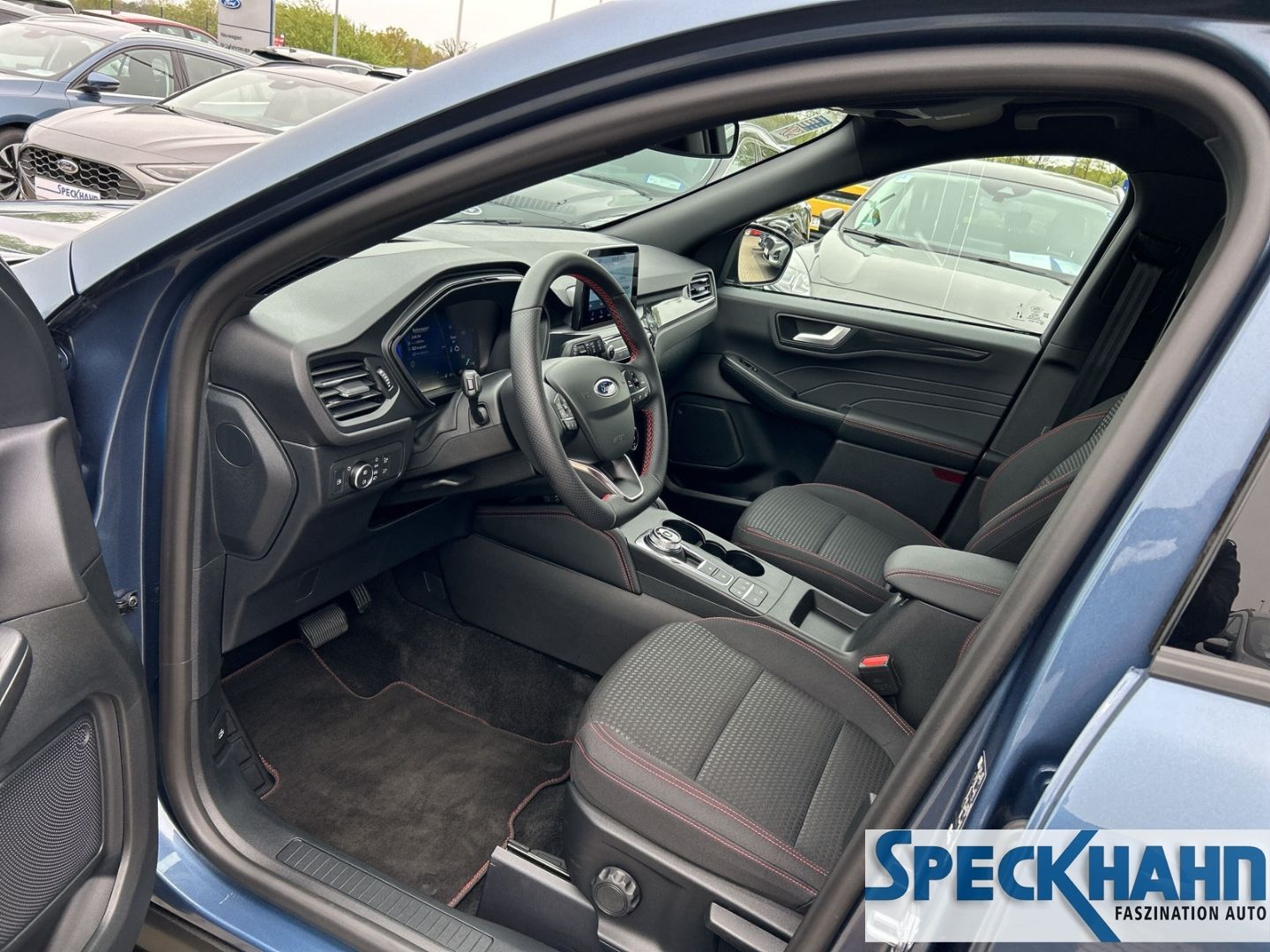 Ford Kuga Plug-In Hybrid ST-Line - Samsaru's Car Outlet
