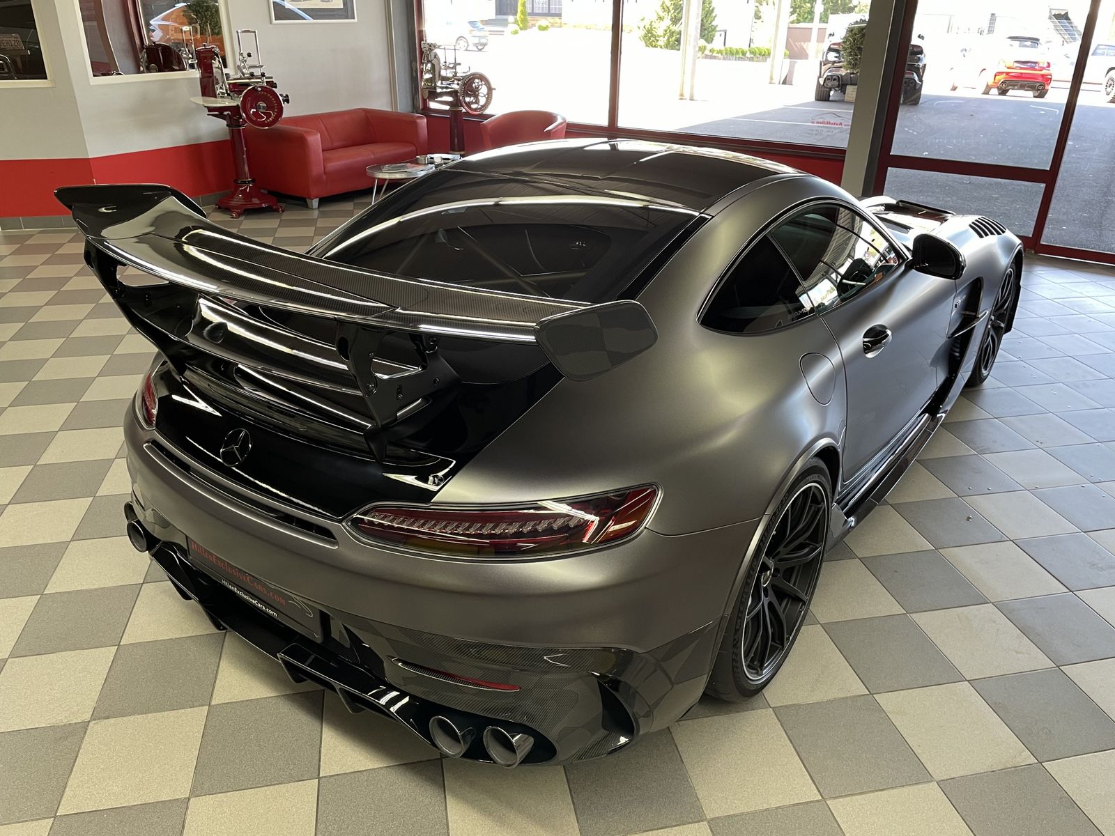 Mercedes-Benz AMG GT Black Series - Samsaru's Car Outlet