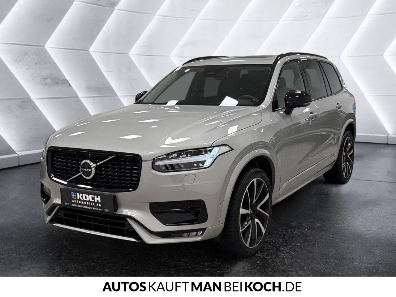 Volvo XC90 B5 D AWD Plus Dark PANO STDHz AHK VLED 360