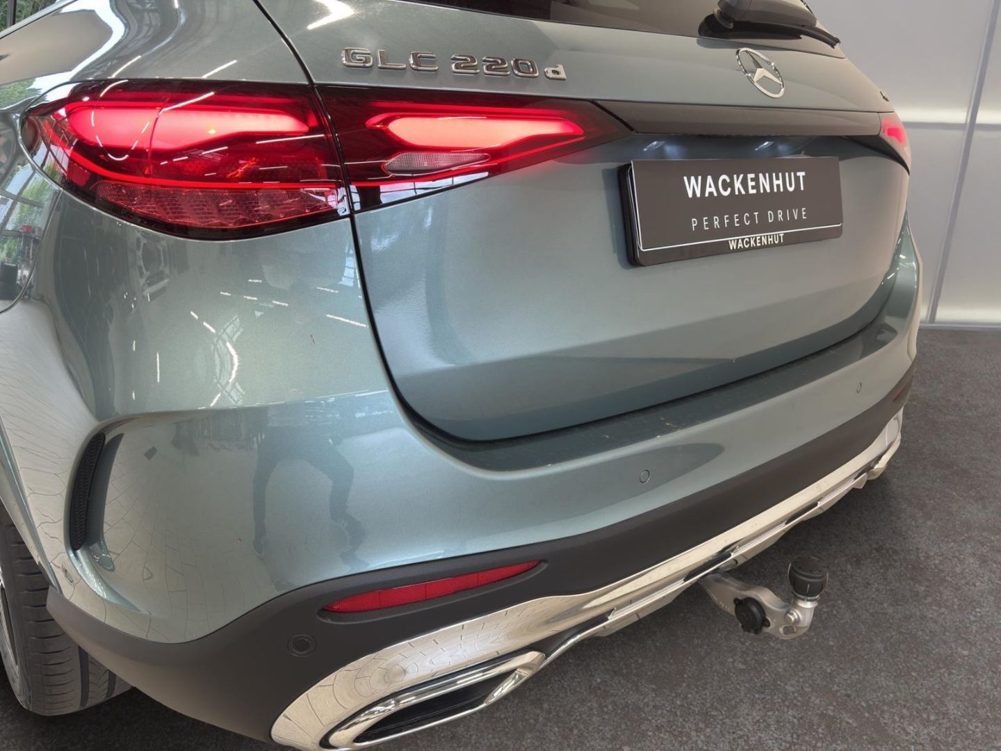 Mercedes-Benz GLC 220 d 4M EDITION AMG LINE AHK+PANO+DIST+360°