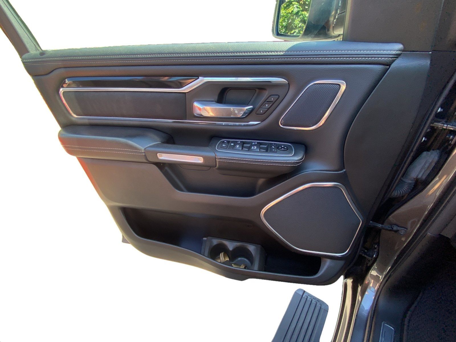 Dodge RAM 1500 Laramie Night LED AHK Winterp. Shz. BT