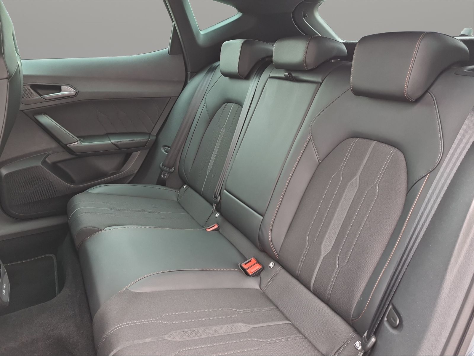 Cupra Formentor VZ 2.0 TSI 4Dr. M - Samsaru's Car Outlet