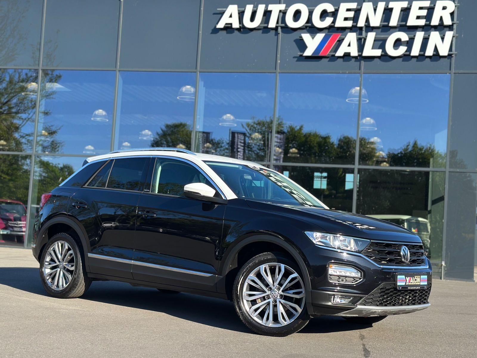 Volkswagen T-Roc 2.0 TDI SCR DSG IQ.DRIVE - Samsaru's Car Outlet