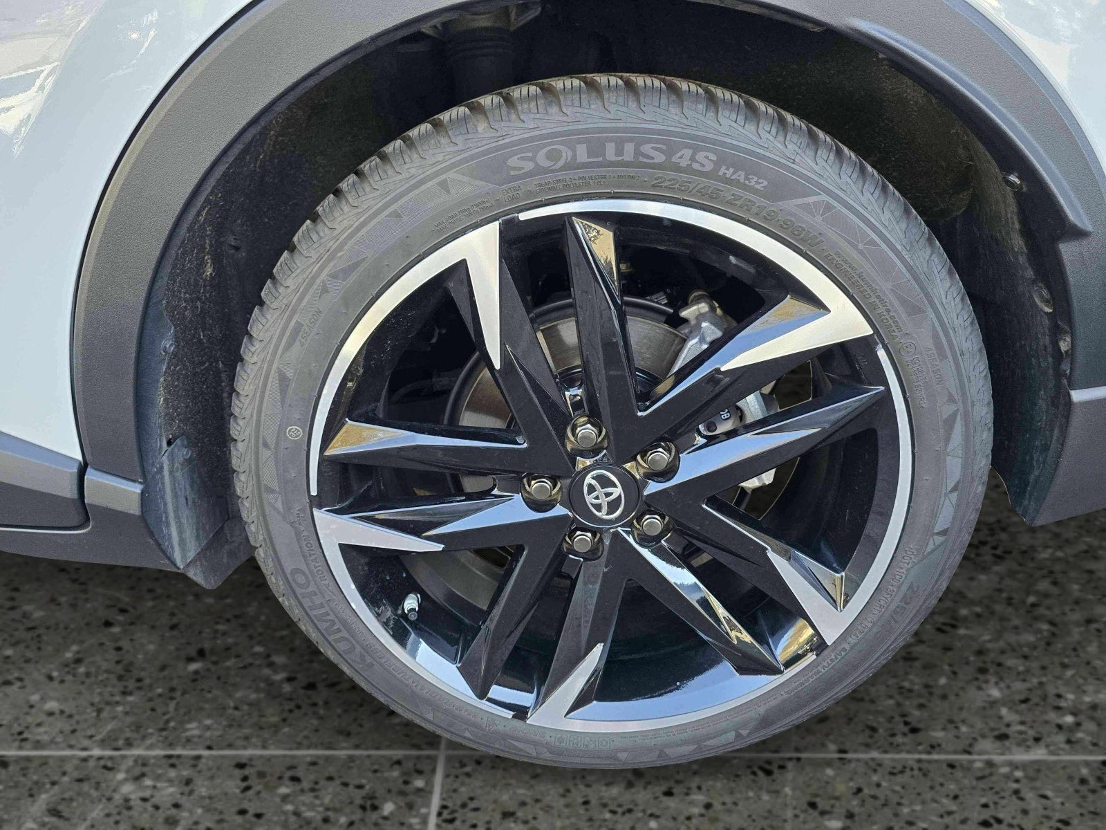 Toyota C-HR Hybrid GR Sport - Samsaru's Car Outlet