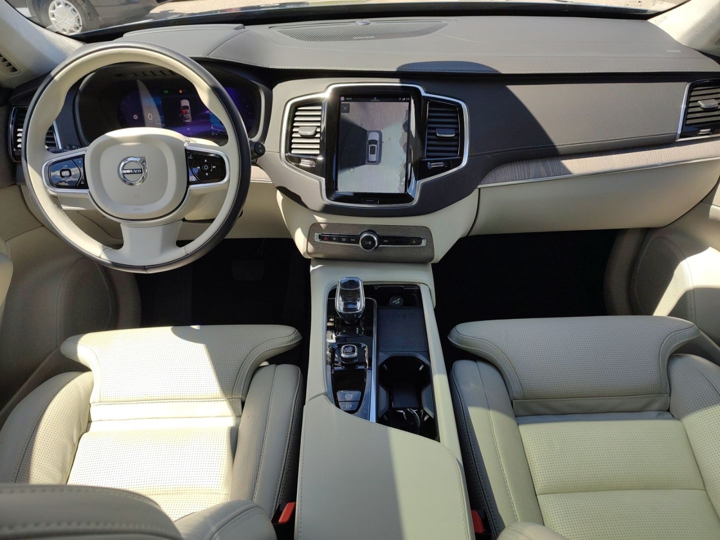 Volvo XC90 Ultimate Bright AWD 7-Sitzer HUD Pano AD St