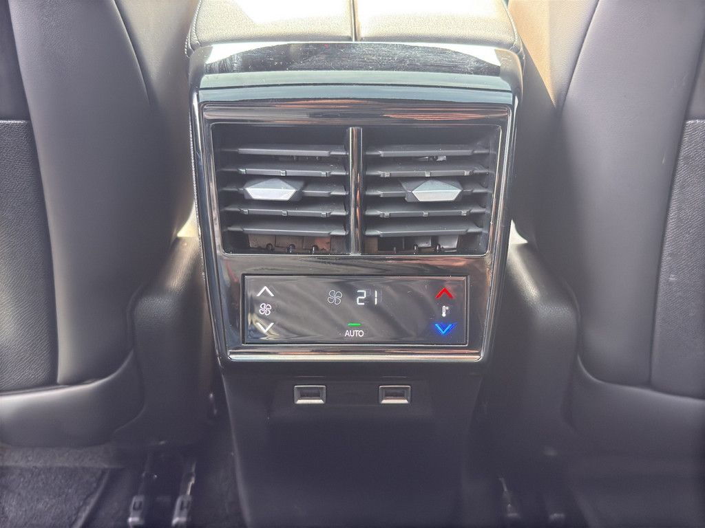 DS Automobiles DS 7 BlueHDI 130 Aut. OPERA LEDER Panoramadach