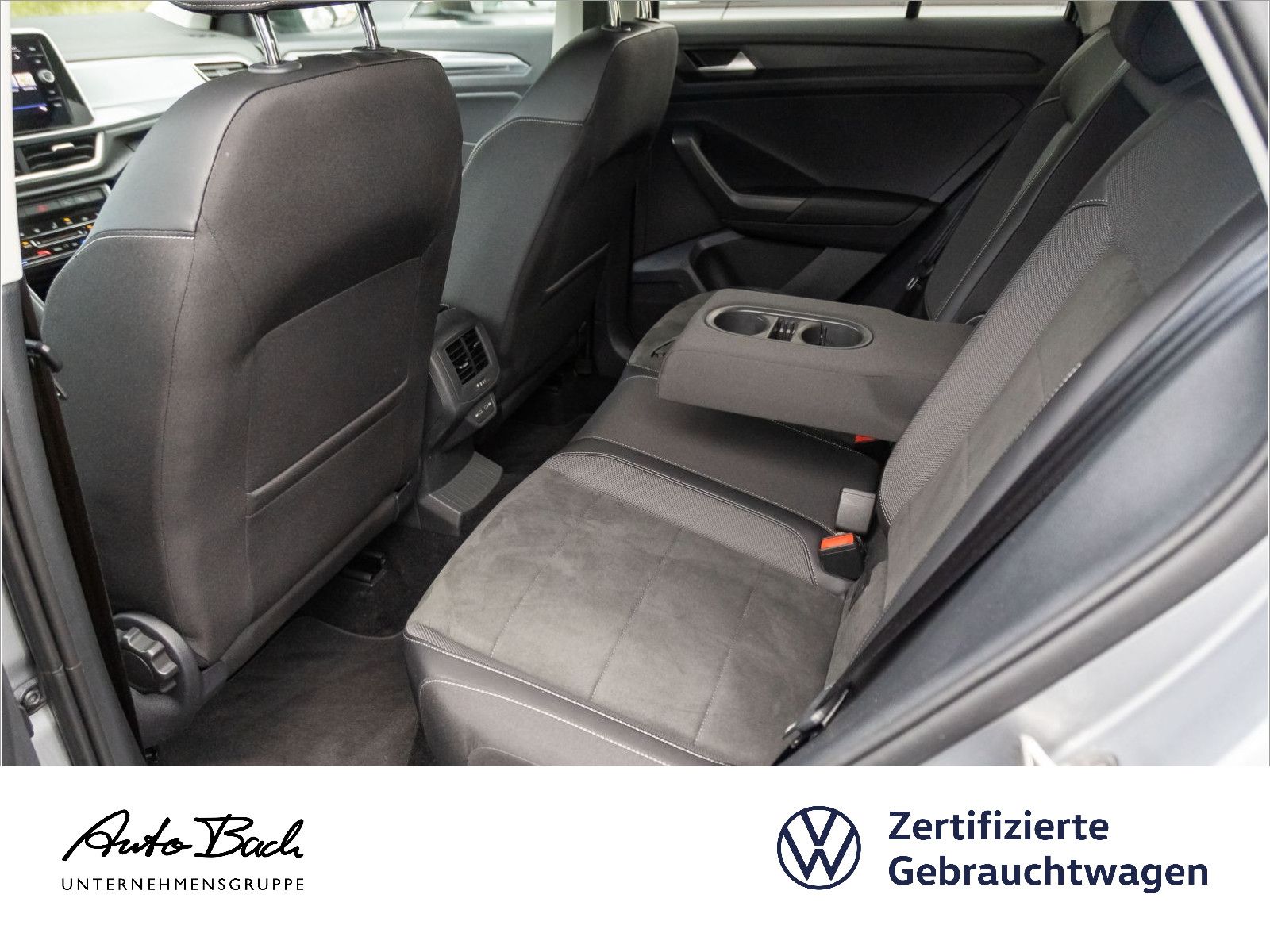 Volkswagen T-Roc 1.5 TSI Style DSG - Samsaru's Car Outlet
