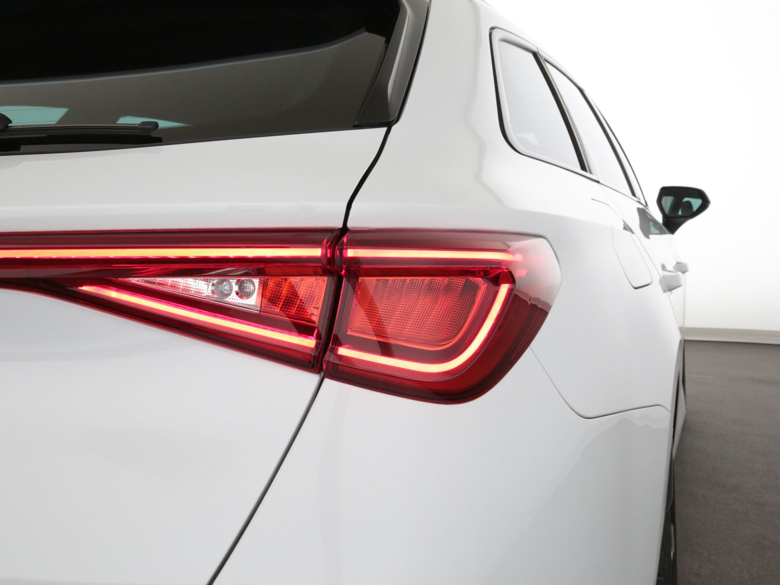 Cupra Leon Sportstourer 1.5eTSI 150 PS - Samsaru's Car Outlet