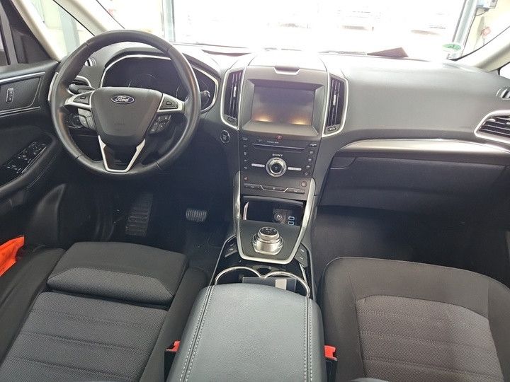 Ford S-Max Titanium