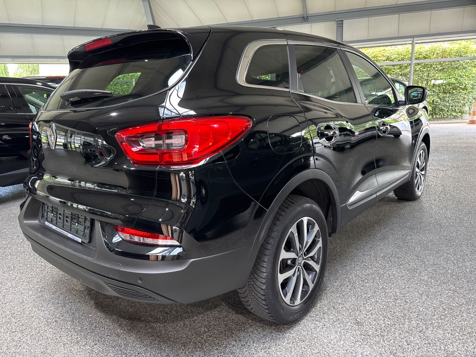 Renault Kadjar TCe 140 Aut.Business Edition - Samsaru's Car Outlet