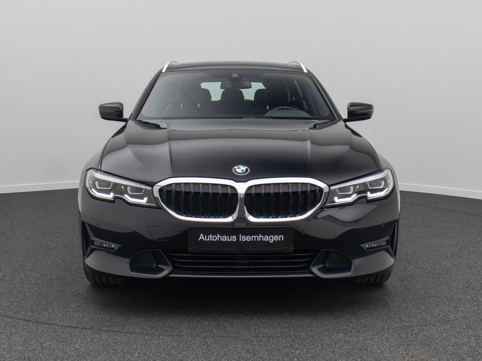 BMW 320d Sport Line - Samsaru's Car Outlet